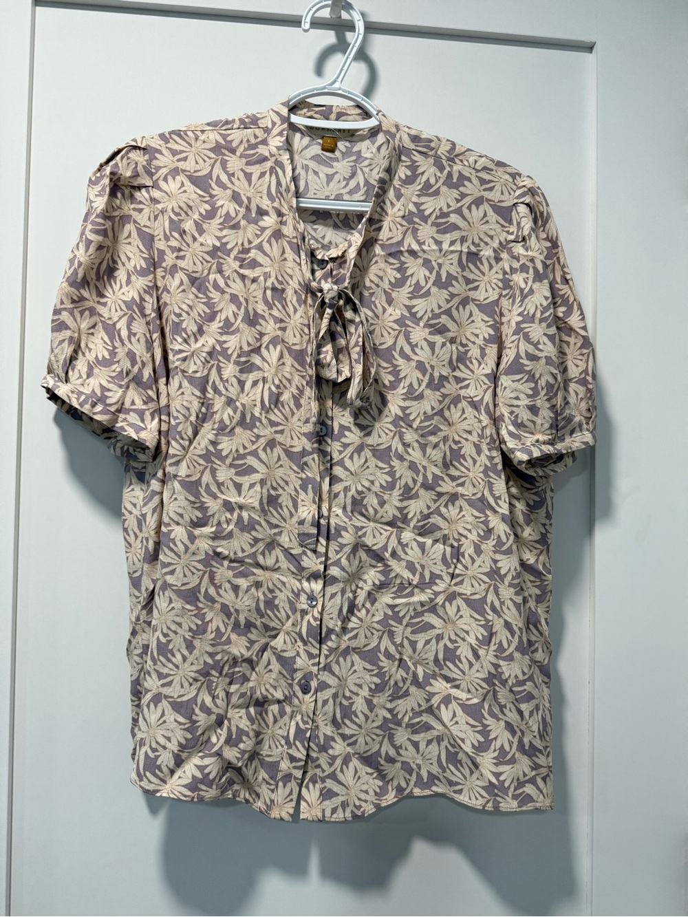 DownEast Lavender and Cream Floral Short-Sleeve Button-Down Shirt